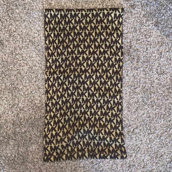 Michael Kors Infinity Scarf